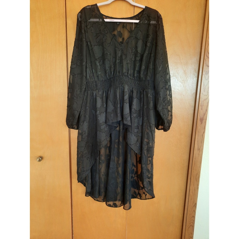 Torrid Womens Black Burnout Floral Hi-Lo V-Neck Tunic Dress Size 2 Plus Smocked